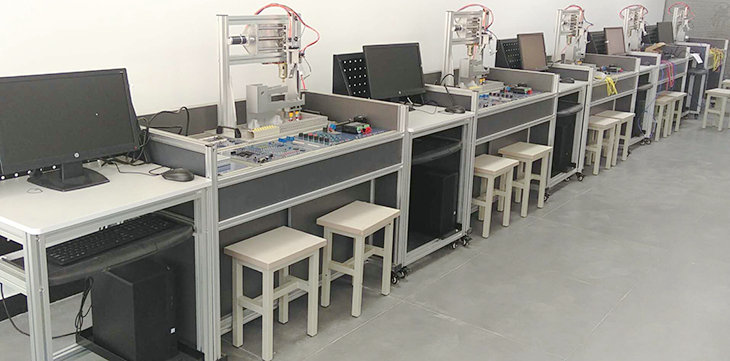 單片機(jī)開發(fā)應(yīng)用技術(shù)綜合實(shí)驗(yàn)裝置