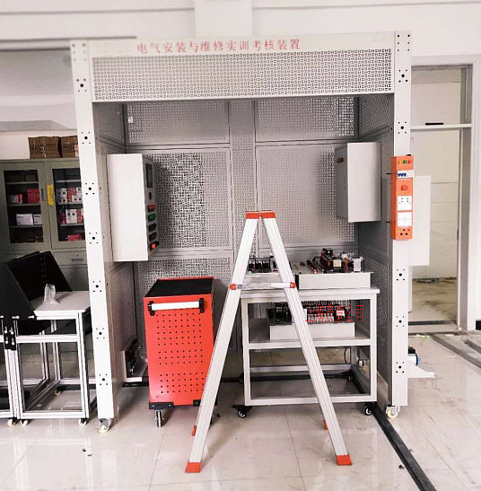 電氣設(shè)備安裝調(diào)試技能實(shí)訓(xùn)裝置
