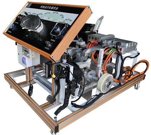 北汽EV160純電動(dòng)汽車(chē)驅(qū)動(dòng)操作平臺(tái)